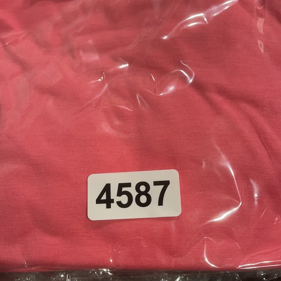 💕🎉🌸 Terrific Ruffled Sleeve Top 🌸🎉💕 - Picture 5 of 7